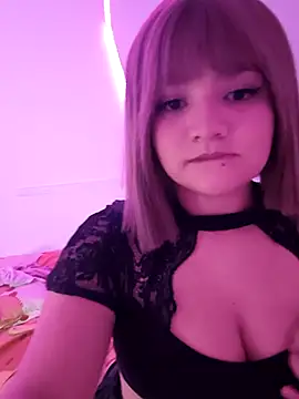 Snapshot of Sofiastrip18 chatting on February 27, 2026, 9:20 am Sofiastrip18 online show from February 27, 2026, 9:20 am