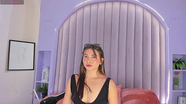 Snapshot of Miia_Anderson chatting on February 10, 2026, 7:35 pm Miia Anderson online show from February 10, 2026, 7:35 pm