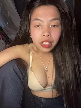 Snapshot of lux-su chatting on February 15, 2026, 9:19 am lux-su online show from February 15, 2026, 9:19 am