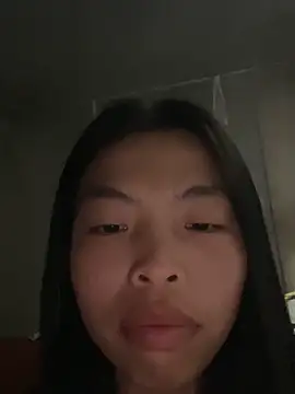 Snapshot of lux-su chatting on December 19, 2025, 3:47 pm lux-su online show from December 19, 2025, 3:47 pm