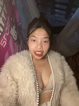 Snapshot of lux-su chatting on February 25, 2026, 11:37 pm lux-su online show from February 25, 2026, 11:37 pm