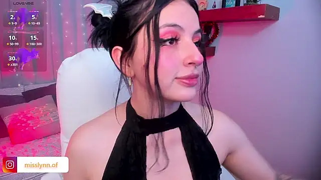 Missslynnn online show from December 18, 2025, 6:18 am