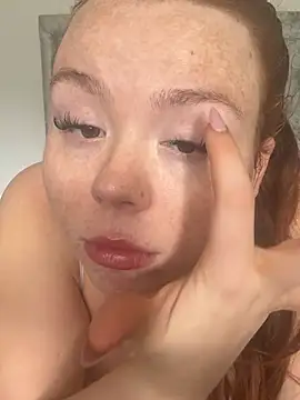 AnnieAinsx online show from April 3, 2026, 9:49 am