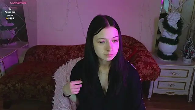 AlicePowells online show from January 10, 2026, 11:38 am