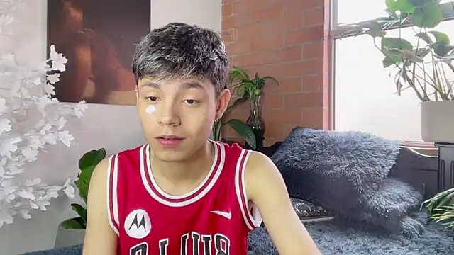 Snapshot of Andy_Belier23 chatting on February 13, 2026, 2:28 pm Andy Belier23 online show from February 13, 2026, 2:28 pm