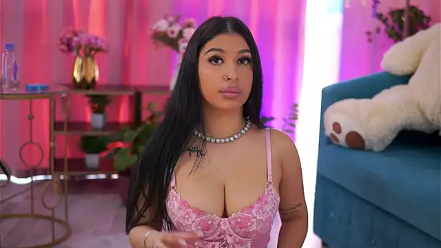 IvyPlush online show from January 15, 2026, 11:02 am