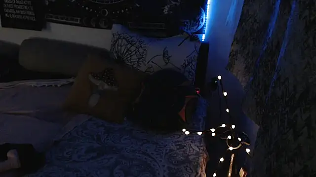 AlienforTwenty online show from March 14, 2026, 8:37 pm