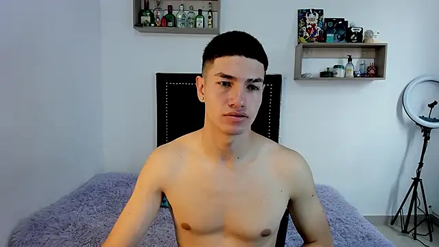 Snapshot of Nico_Nocturne chatting on December 17, 2025, 8:47 pm Nico Nocturne online show from December 17, 2025, 8:47 pm