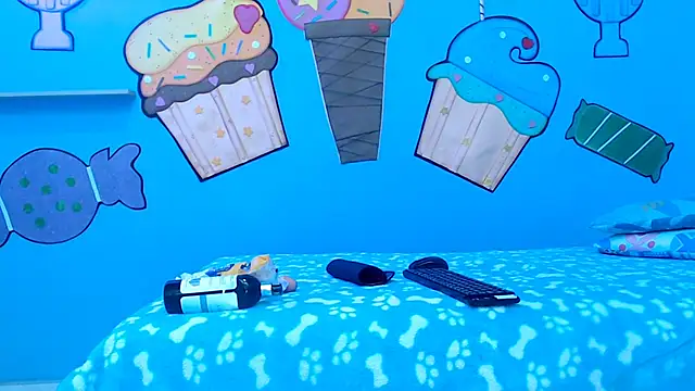 Snapshot of NOVAHOT98 chatting on February 27, 2026, 6:52 pm NOVAHOT98 online show from February 27, 2026, 6:52 pm