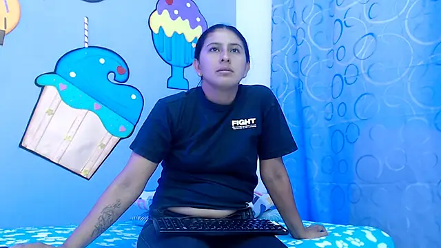 Snapshot of NOVAHOT98 chatting on February 12, 2026, 7:02 pm NOVAHOT98 online show from February 12, 2026, 7:02 pm