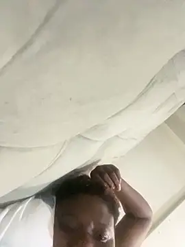 melaninpoppop online show from December 19, 2025, 12:58 am