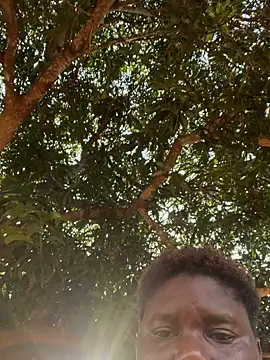 melaninpoppop online show from December 20, 2025, 3:15 pm