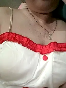 Snapshot of Dianna68 chatting on February 19, 2026, 8:33 am Dianna68 online show from February 19, 2026, 8:33 am