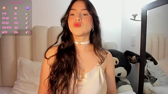 CataVelasco online show from December 14, 2025, 9:48 am