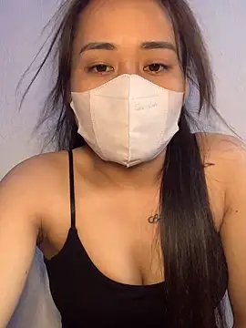 NinaBaby22 online show from May 18, 2026, 7:13 am