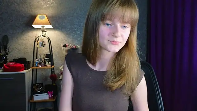 Miss Alisa  online show from June 14, 2026, 6:53 pm