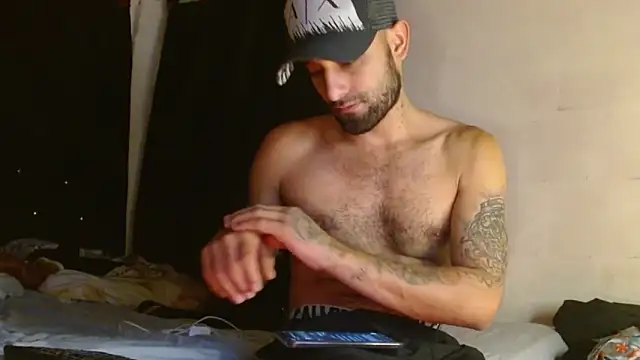 Snapshot of Alex_Flame_ chatting on April 3, 2026, 2:40 am Alex Flame online show from April 3, 2026, 2:40 am