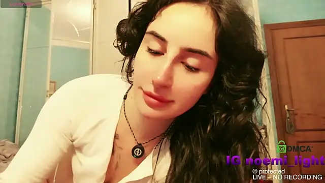 DeaAthena online show from March 2, 2026, 9:44 pm