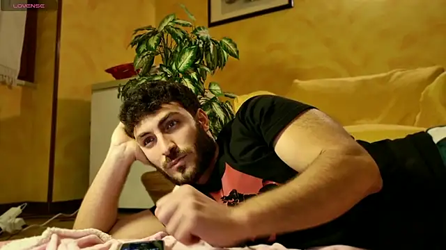 Snapshot of mark_ariete chatting on February 24, 2026, 6:42 pm mark ariete online show from February 24, 2026, 6:42 pm