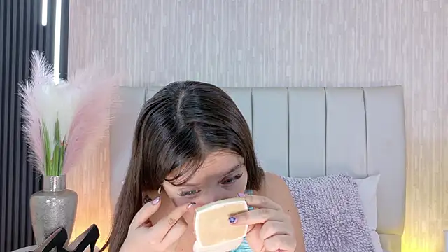 Carrie GB online show from March 31, 2026, 12:29 pm