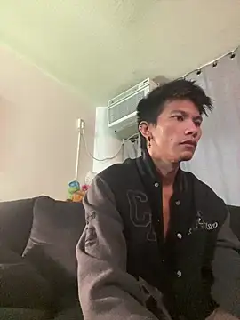 jhaycobXgarcia online show from January 15, 2026, 7:12 am