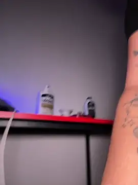 Snapshot of Zarahs_Blare1 chatting on February 13, 2026, 4:12 am Zarahs Blare1 online show from February 13, 2026, 4:12 am