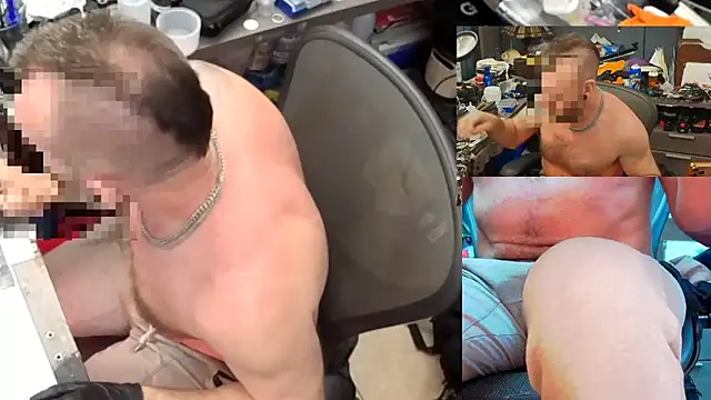 Snapshot of HouseOfHans chatting on February 15, 2026, 11:58 pm HouseOfHans online show from February 15, 2026, 11:58 pm