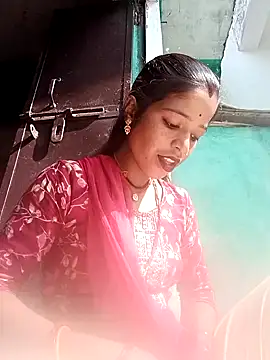 Snapshot of Juli_pande chatting on January 9, 2026, 7:15 am Juli pande online show from January 9, 2026, 7:15 am