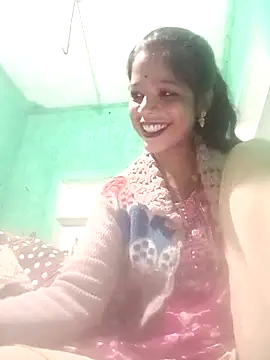 Snapshot of Juli_pande chatting on December 20, 2025, 2:31 pm Juli pande online show from December 20, 2025, 2:31 pm