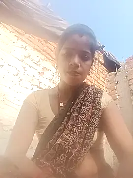 Snapshot of Juli_pande chatting on January 15, 2026, 9:56 am Juli pande online show from January 15, 2026, 9:56 am