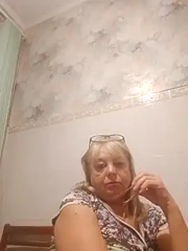 LinaLight88 online show from December 19, 2025, 9:50 pm