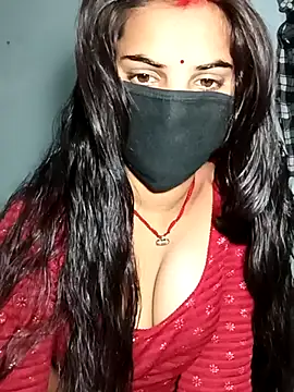 Pooja Love143 online show from March 4, 2026, 6:21 am