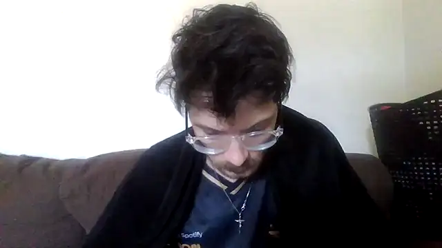 atreus69big online show from May 6, 2026, 1:15 pm