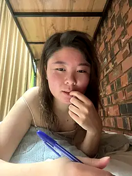 Sarah2127 online show from December 16, 2025, 10:36 pm