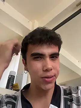 Snapshot of Kheyler_1 chatting on March 9, 2026, 10:24 pm Kheyler 1 online show from March 9, 2026, 10:24 pm