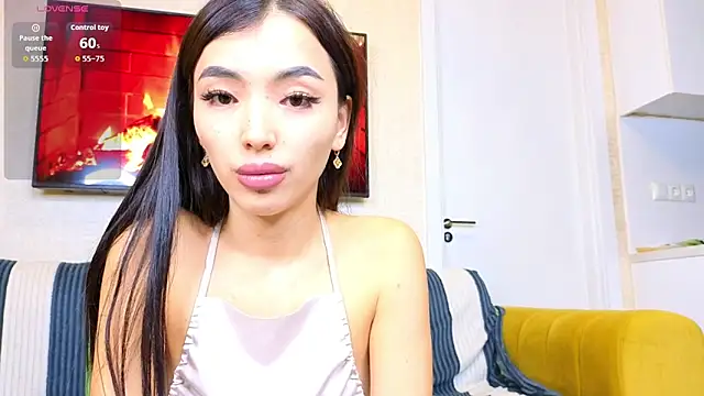 Lianye   online show from December 22, 2025, 2:11 am