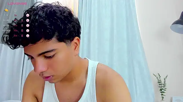 Snapshot of cherry_blossom77 chatting on January 5, 2026, 5:27 pm cherry blossom77 online show from January 5, 2026, 5:27 pm