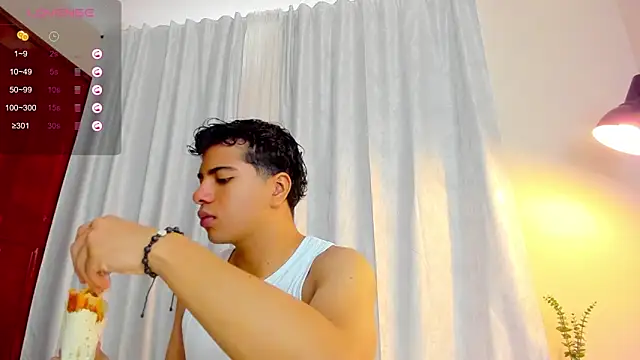 Snapshot of cherry_blossom77 chatting on January 12, 2026, 1:18 pm cherry blossom77 online show from January 12, 2026, 1:18 pm