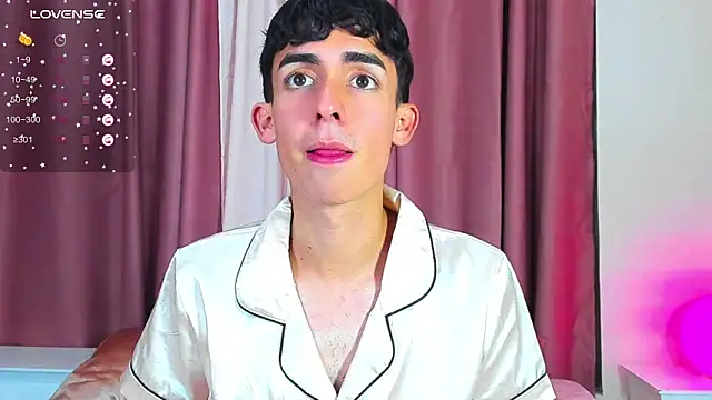 Snapshot of starboyy_77 chatting on January 9, 2026, 12:45 pm starboyy 77 online show from January 9, 2026, 12:45 pm