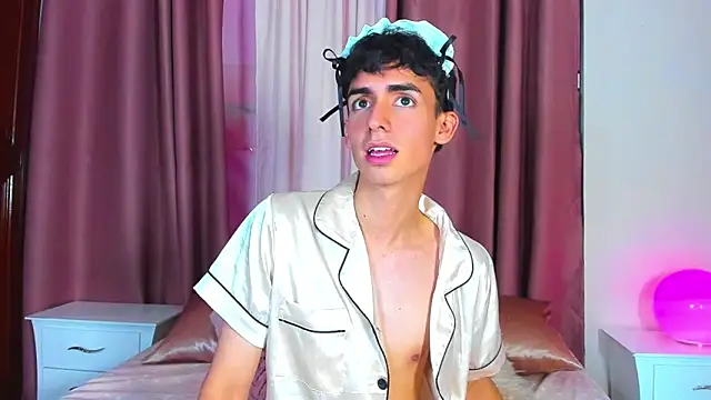 Snapshot of starboyy_77 chatting on January 10, 2026, 1:06 pm starboyy 77 online show from January 10, 2026, 1:06 pm