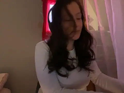 princesadelilah online show from December 20, 2025, 7:17 pm