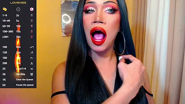 yoursexykaren online show from December 19, 2025, 1:13 pm