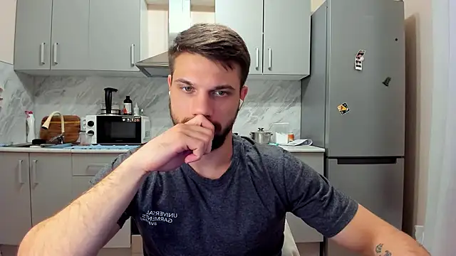 Tony Wolf online show from February 3, 2026, 9:09 pm