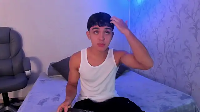  TaylorBlack online show from December 17, 2025, 11:26 am