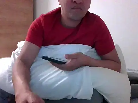 sweetpinoy2027 online show from February 11, 2026, 3:23 pm