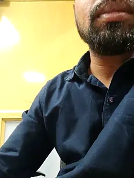 bnglrboy0886 online show from April 24, 2026, 12:51 pm