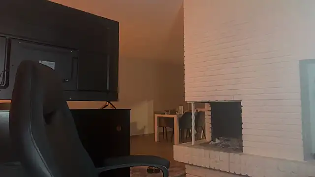 Melina Diamond online show from January 10, 2026, 3:35 am