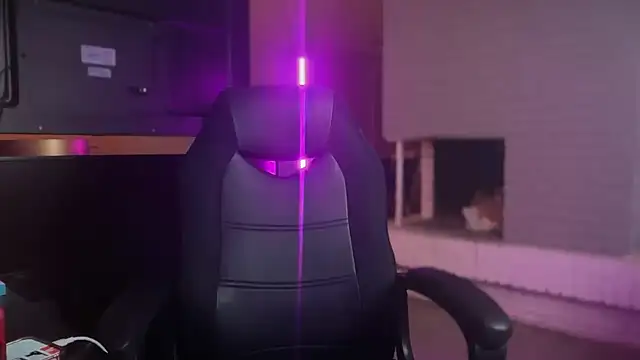 Melina Diamond online show from January 14, 2026, 9:07 pm