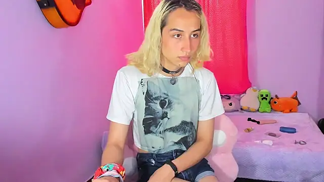 Elis-Darling online show from February 4, 2026, 7:31 pm