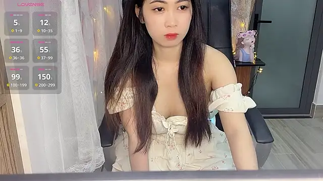 Snapshot of LINAA-KUTE chatting on January 31, 2026, 7:12 pm LINAA-KUTE online show from January 31, 2026, 7:12 pm